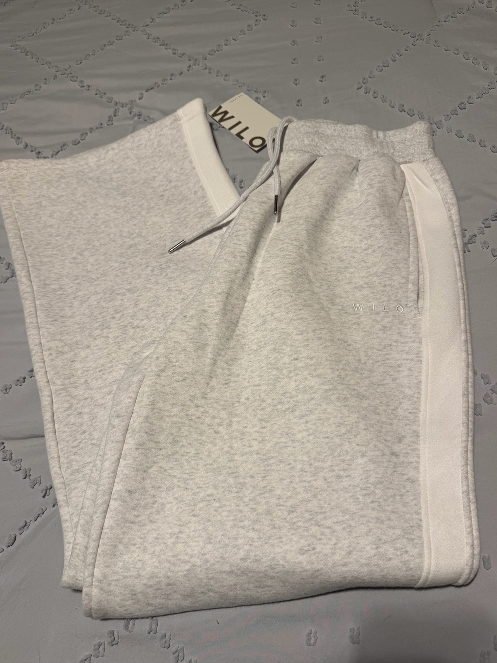 Sale! Wilo the Label Gray Wide Leg Sweats with White Side Stripe - Medium - NWT